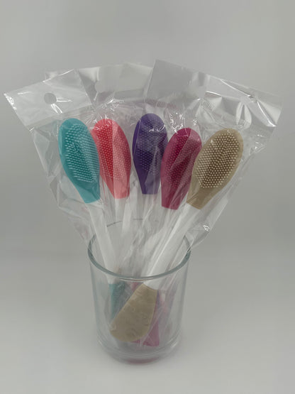 Applicators for Face Masks